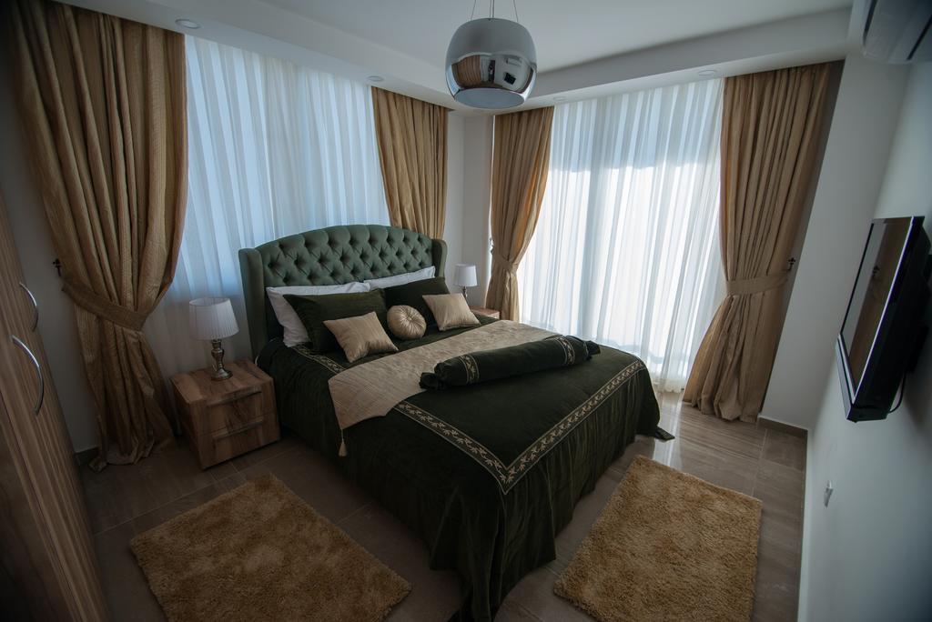 Aquamarine Luxury Residence Kyrenia  Eksteriør billede