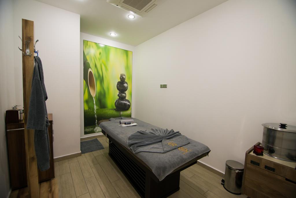 Aquamarine Luxury Residence Kyrenia  Eksteriør billede