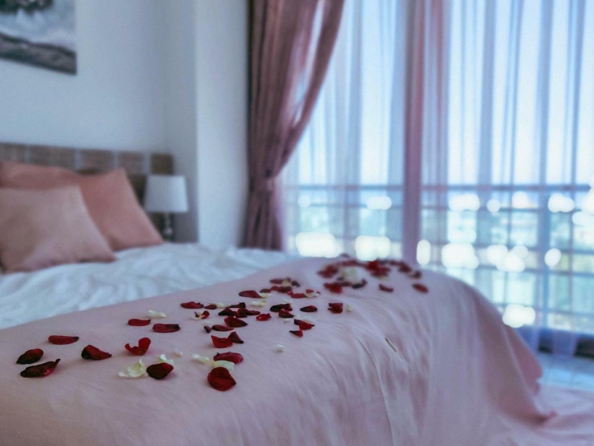 Aquamarine Luxury Residence Kyrenia  Eksteriør billede