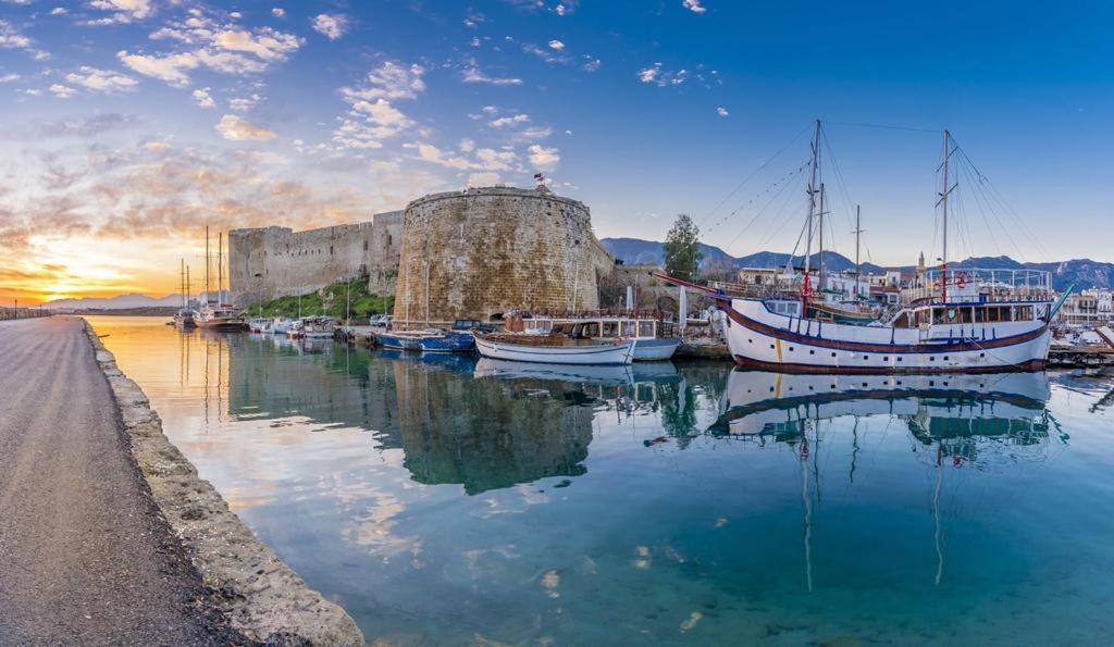 Aquamarine Luxury Residence Kyrenia  Eksteriør billede