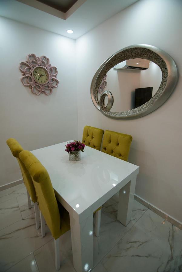Aquamarine Luxury Residence Kyrenia  Eksteriør billede